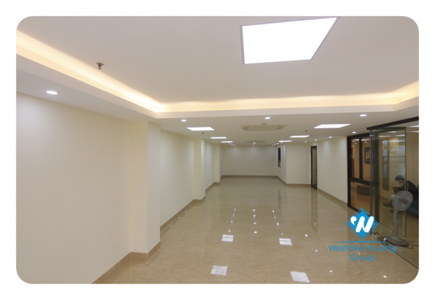 Brand new office in Dich Vong in a good location 